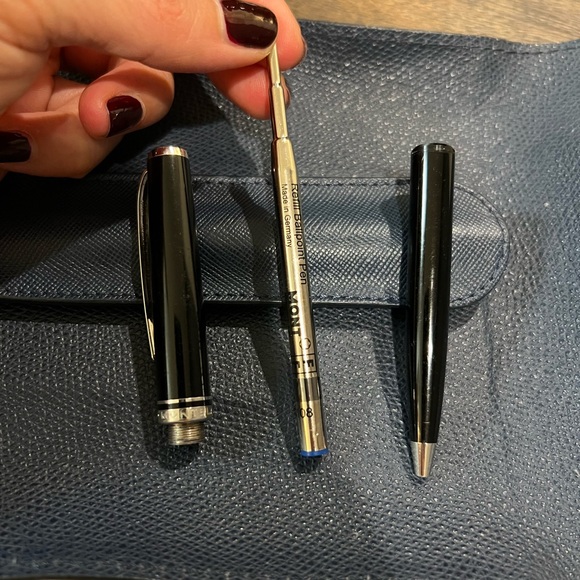 Black Ballpoint Pen - Picture 5 of 6